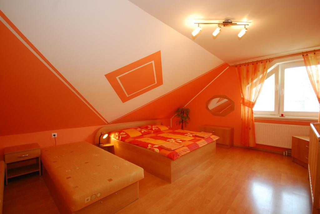 Apartman Elegant Bešeňová Habitación foto
